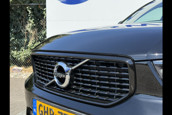 Volvo XC40 2.0 B4 R-Design | Pilot Assist | Bliss | Camera | CarPlay | 18 inch