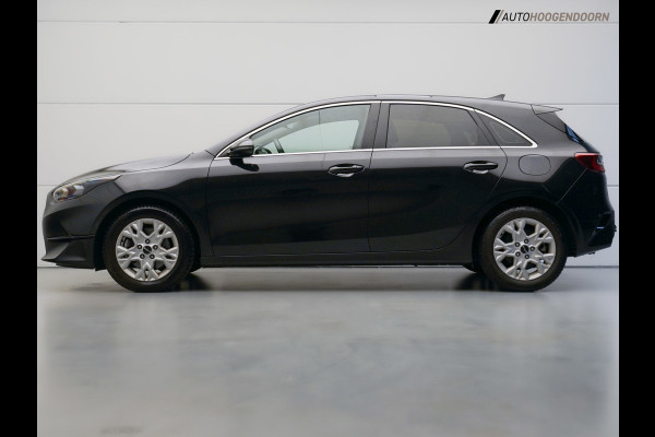 Kia Ceed 1.5 T-GDi MHEV DynamicLine Sport (APPLE CARPLAY,LED VERLICHTING,CAMERA,ADAPTIVE CRUISE,CLIMATE,TREKHAAK,LANE ASSIST)