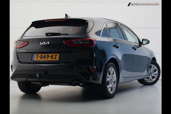 Kia Ceed 1.5 T-GDi MHEV DynamicLine Sport (APPLE CARPLAY,LED VERLICHTING,CAMERA,ADAPTIVE CRUISE,CLIMATE,TREKHAAK,LANE ASSIST)