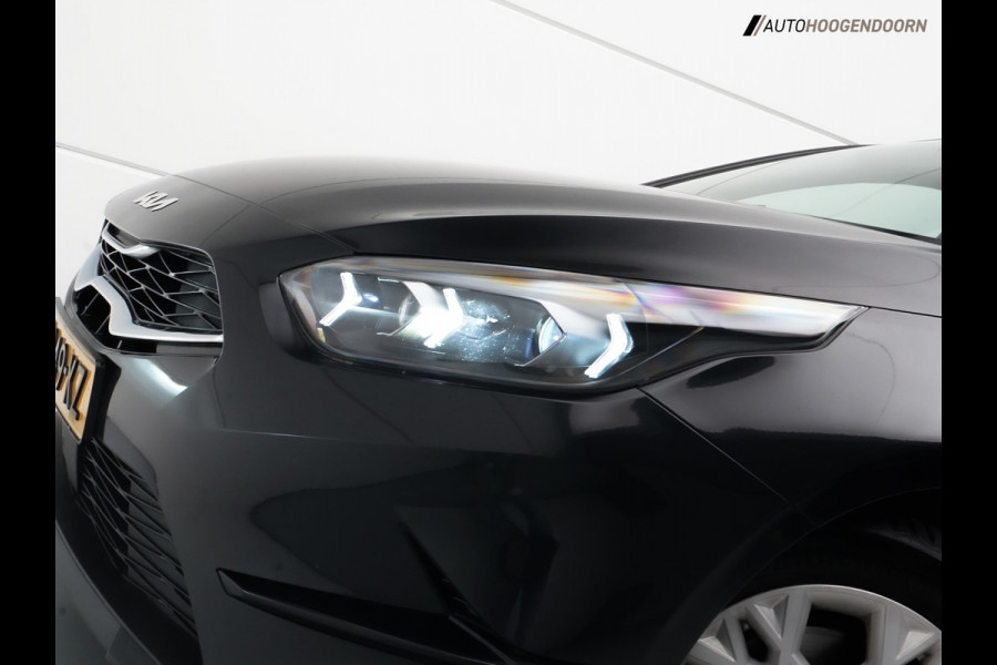 Kia Ceed 1.5 T-GDi MHEV DynamicLine Sport (APPLE CARPLAY,LED VERLICHTING,CAMERA,ADAPTIVE CRUISE,CLIMATE,TREKHAAK,LANE ASSIST)