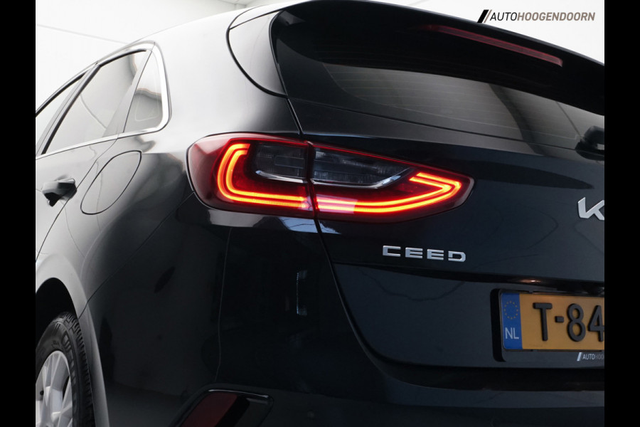 Kia Ceed 1.5 T-GDi MHEV DynamicLine Sport (APPLE CARPLAY,LED VERLICHTING,CAMERA,ADAPTIVE CRUISE,CLIMATE,TREKHAAK,LANE ASSIST)