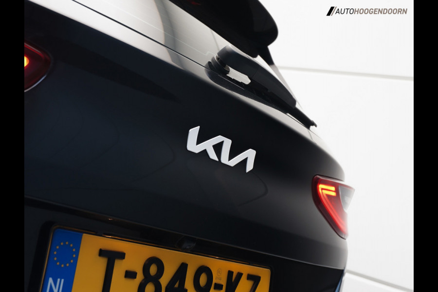 Kia Ceed 1.5 T-GDi MHEV DynamicLine Sport (APPLE CARPLAY,LED VERLICHTING,CAMERA,ADAPTIVE CRUISE,CLIMATE,TREKHAAK,LANE ASSIST)