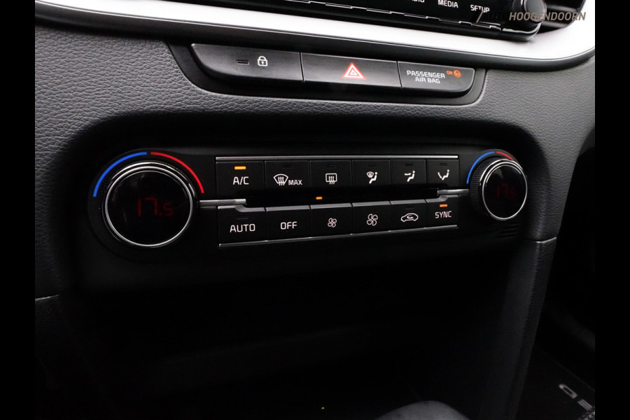 Kia Ceed 1.5 T-GDi MHEV DynamicLine Sport (APPLE CARPLAY,LED VERLICHTING,CAMERA,ADAPTIVE CRUISE,CLIMATE,TREKHAAK,LANE ASSIST)