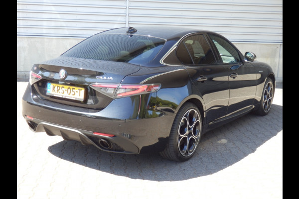 Alfa Romeo Giulia Veloce Q4 | 280 pk | Facelift | Harman I Leder Sportinterieur | Breedte s
