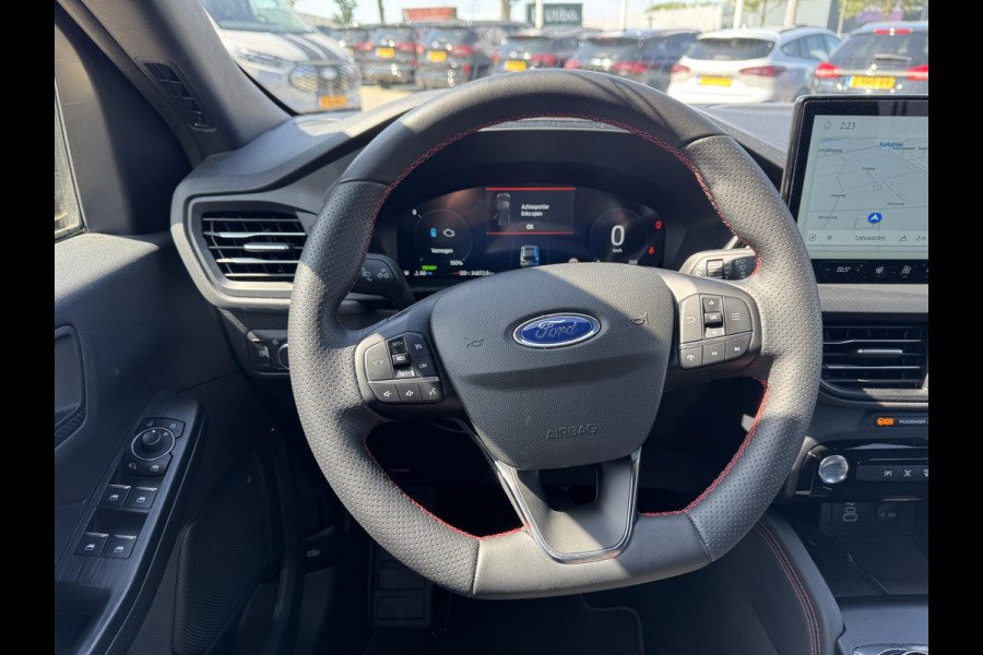 Ford Kuga 2.5 PHEV ST-Line 243pk | Winterpack | Wegklapbare Trekhaak | Orig. NL auto | 2.100kg Trekgewicht
