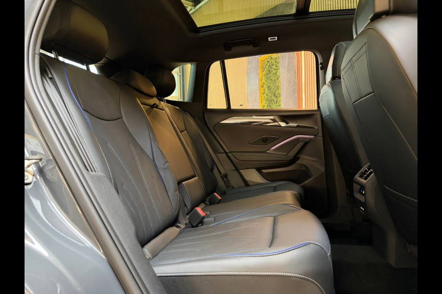 Volkswagen Tiguan 1.5 eHybrid 3x R-Line Edition|PANO|MASSAGE|360 CAM|TREKHAAK|KEYLESS|IQ LIGHT|MEMORY|FABRIEKSGARANTIE|2025|BOMVOL