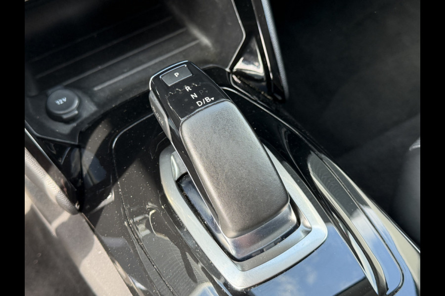 Peugeot e-2008 BWJ 10-2021 | SOH 88,1% EV 136PK Allure 50 kWh | CLIMA | CARPLAY | LEDER/STOF | PDC | STOELVERW | 17'' LMV |