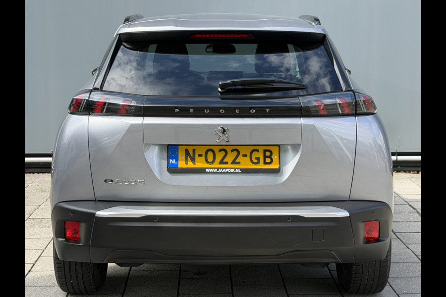 Peugeot e-2008 BWJ 10-2021 | SOH 88,1% EV 136PK Allure 50 kWh | CLIMA | CARPLAY | LEDER/STOF | PDC | STOELVERW | 17'' LMV |
