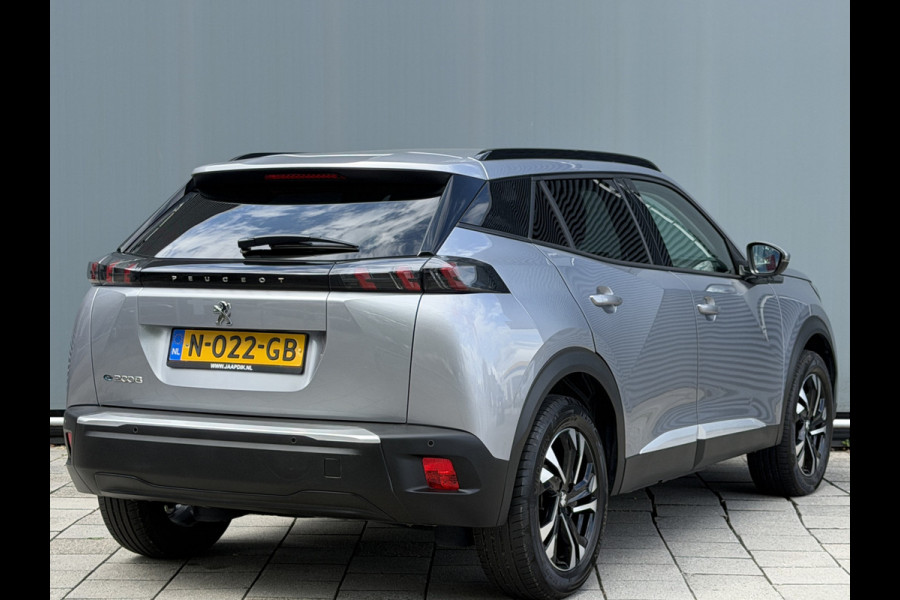 Peugeot e-2008 BWJ 10-2021 | SOH 88,1% EV 136PK Allure 50 kWh | CLIMA | CARPLAY | LEDER/STOF | PDC | STOELVERW | 17'' LMV |