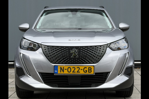Peugeot e-2008 BWJ 10-2021 | SOH 88,1% EV 136PK Allure 50 kWh | CLIMA | CARPLAY | LEDER/STOF | PDC | STOELVERW | 17'' LMV |