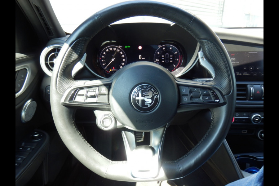 Alfa Romeo Giulia 2.0 T GME AWD Veloce Q4 280 pk. I Facelift I