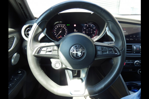 Alfa Romeo Giulia 2.0 T GME AWD Veloce Q4 280 pk. I Facelift I