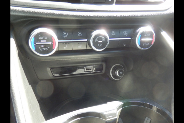 Alfa Romeo Giulia 2.0 T GME AWD Veloce Q4 280 pk. I Facelift I