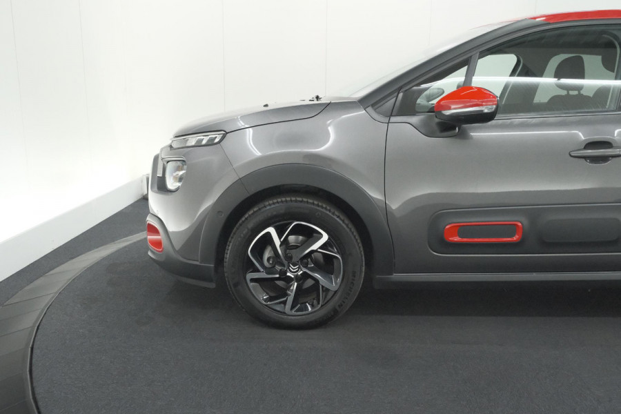 Citroën C3 PureTech 110 EAT6 Business | Trekhaak | Camera | Dodehoekdetectie | Navigatie | Climate Control
