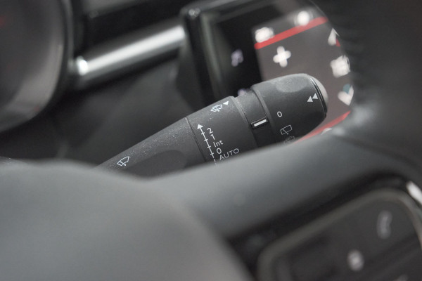 Citroën C3 PureTech 110 EAT6 Business | Trekhaak | Camera | Dodehoekdetectie | Navigatie | Climate Control