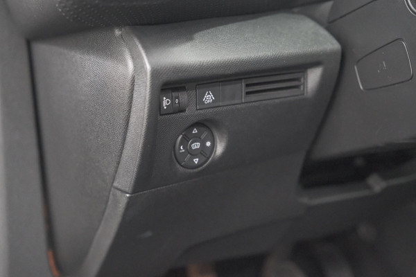Citroën C4 Puretech 130 Feel Pack | Head-Up Display | Camera | Navigatie | Keyless Entry