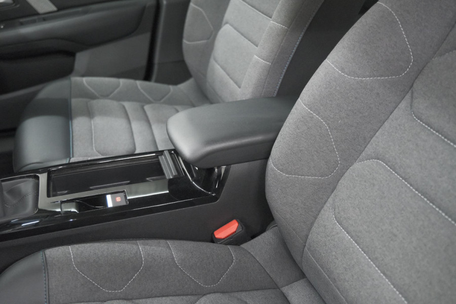 Citroën C4 Puretech 130 Feel Pack | Head-Up Display | Camera | Navigatie | Keyless Entry