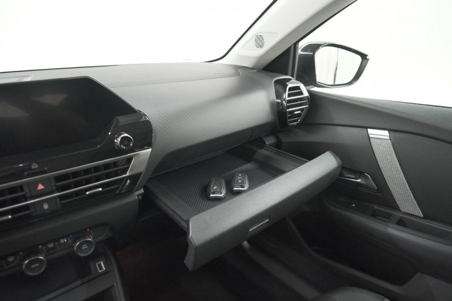 Citroën C4 Puretech 130 Feel Pack | Head-Up Display | Camera | Navigatie | Keyless Entry