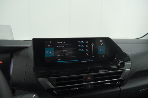 Citroën C4 Puretech 130 Feel Pack | Head-Up Display | Camera | Navigatie | Keyless Entry