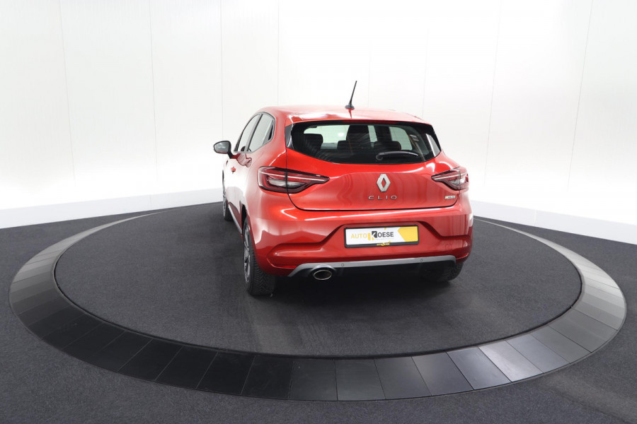 Renault Clio TCe 100 Zen | R.S. Line Pack | Allseason Banden | Apple Carplay | Parkeersensoren