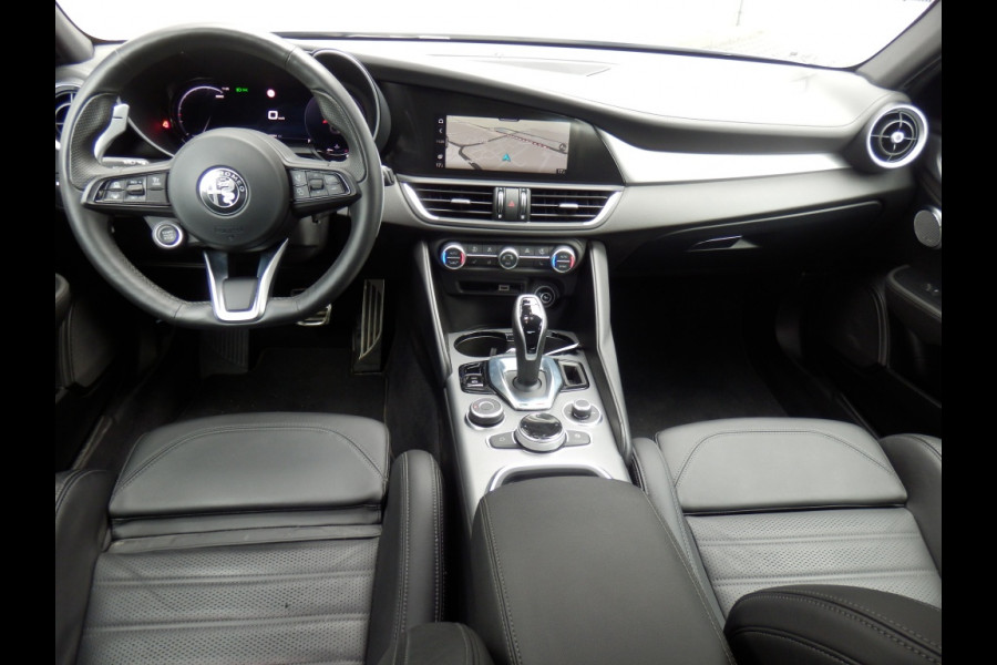 Alfa Romeo Giulia Veloce Q4 | 280 pk | Facelift | Harman I Leder Sportinterieur | Breedte s