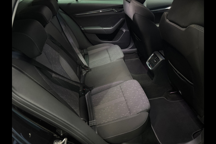 Škoda Octavia Combi 1.0 e-TSI Business Edition Plus Automaat | Navi | Clima | Trekhaak