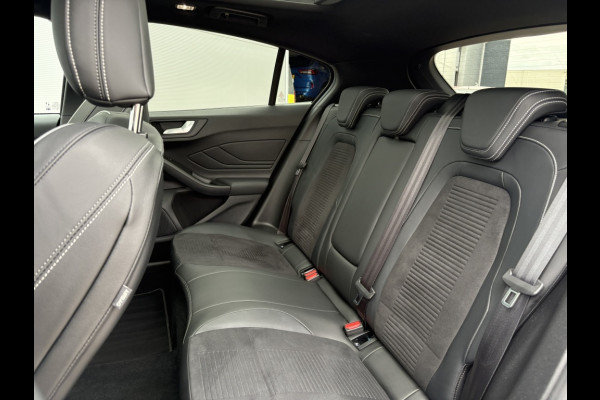 Ford Focus 2.3 EcoBoost ST-3 DEALERONDERHOUDEN! NAP! PANODAK!