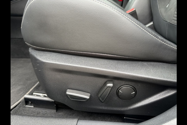 Ford Focus 2.3 EcoBoost ST-3 DEALERONDERHOUDEN! NAP! PANODAK!