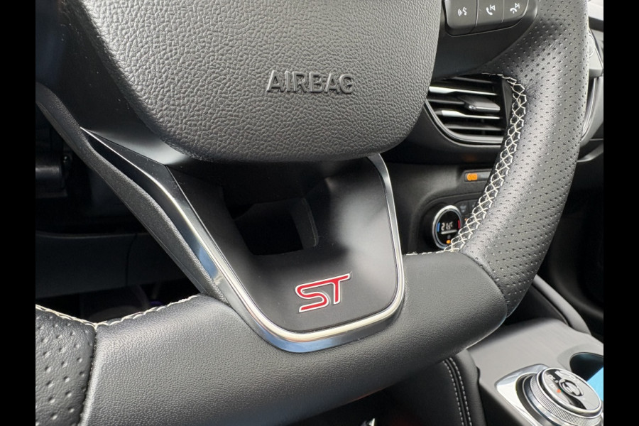 Ford Focus 2.3 EcoBoost ST-3 DEALERONDERHOUDEN! NAP! PANODAK!