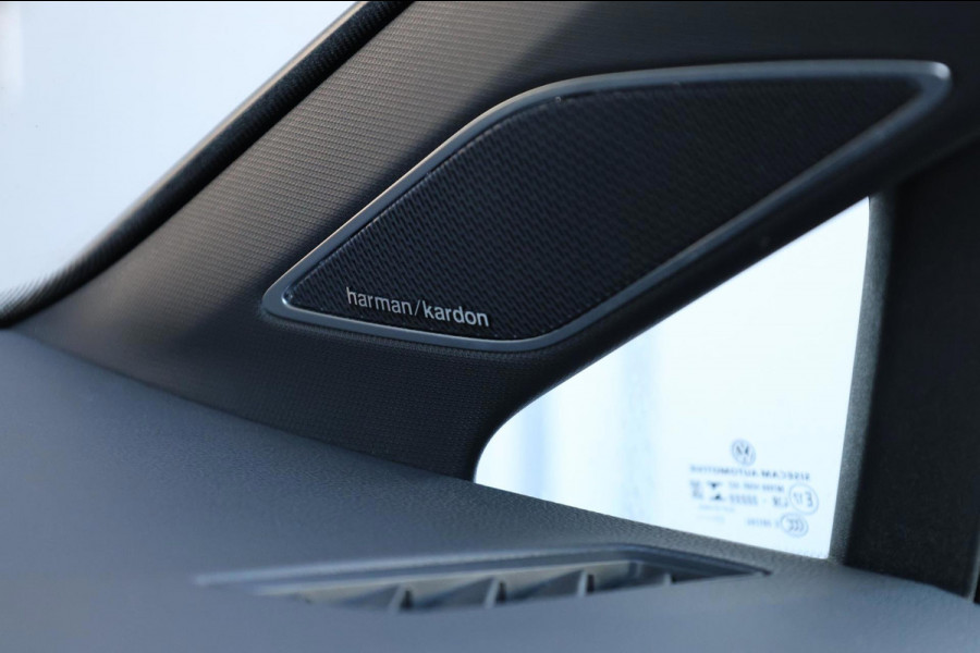 Volkswagen Golf 2.0 TSI R 4Motion 320+PK AKRAPOVIC/IQ+LED/VIRTUAL/PANO/ALCANTARA+S.VERWARMING/19"LMV/CAM/LINE/ACC/12 MND GARANTIE!