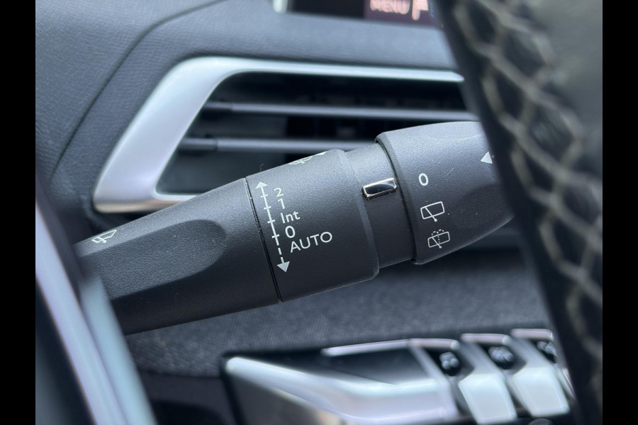 Peugeot 3008 1.2 PureTech Allure Distributieriem vv in 2025 l Pano l 360°Camera l Carplay l Dealer Onderhouden l Navi l Halfleder l Pdc l Keyless l 131pk l 6 Bak l Apk tot 12-2026