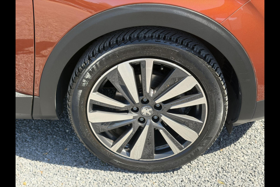 Peugeot 3008 1.2 PureTech Allure Distributieriem vv in 2025 l Pano l 360°Camera l Carplay l Dealer Onderhouden l Navi l Halfleder l Pdc l Keyless l 131pk l 6 Bak l Apk tot 12-2026