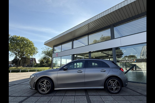 Mercedes-Benz A-Klasse 250e Aut Hybrid AMG Sport Limited | Sfeer | SoH 98% | Trekhaak orig | Panorama |