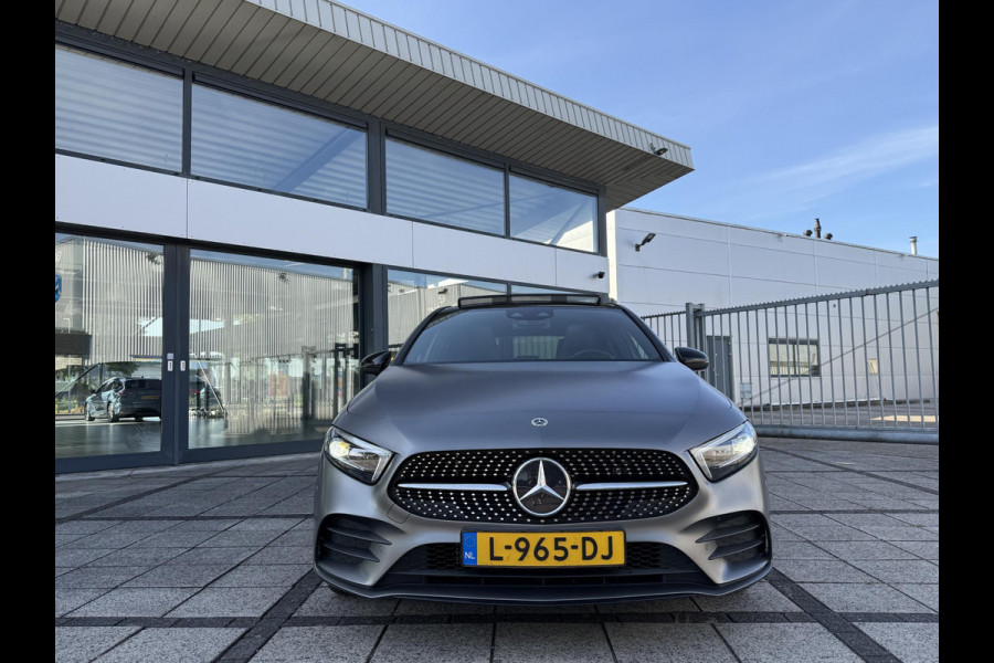 Mercedes-Benz A-Klasse 250e Aut Hybrid AMG Sport Limited | Sfeer | SoH 98% | Trekhaak orig | Panorama |