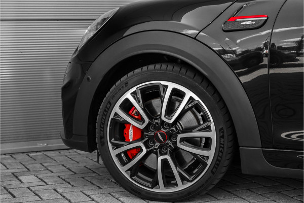 MINI Cabrio 2.0 John Cooper Works HUD H&K ACC Stuurwielverw Camera 18"