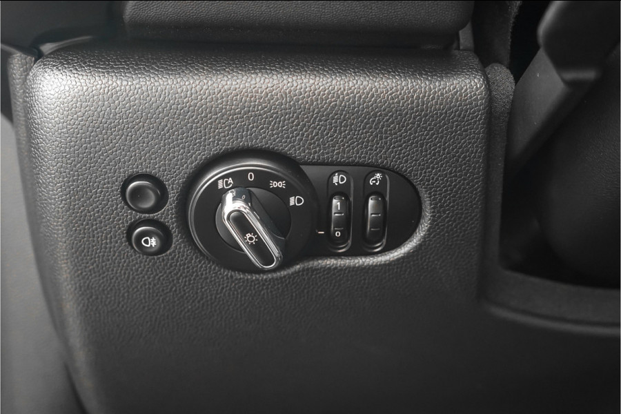 MINI Cabrio 2.0 John Cooper Works HUD H&K ACC Stuurwielverw Camera 18"