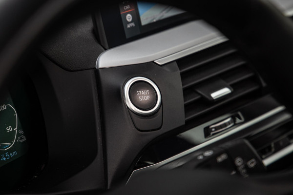 BMW X3 xDrive30e Executive BLACK LINE / PANORAMA DAK / CARPLAY / LEER / STOELVERWARMING / CAMERA
