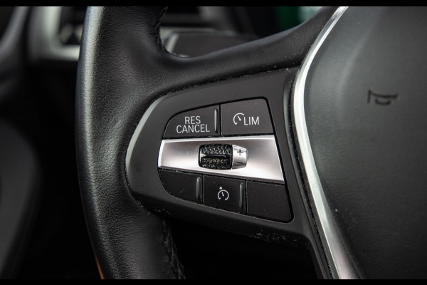 BMW X3 xDrive30e Executive BLACK LINE / PANORAMA DAK / CARPLAY / LEER / STOELVERWARMING / CAMERA