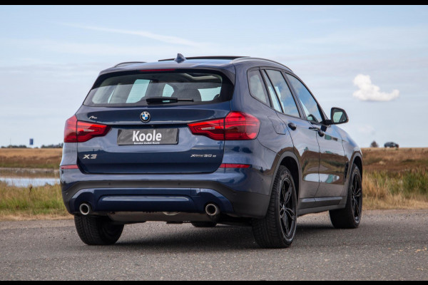 BMW X3 xDrive30e Executive BLACK LINE / PANORAMA DAK / CARPLAY / LEER / STOELVERWARMING / CAMERA