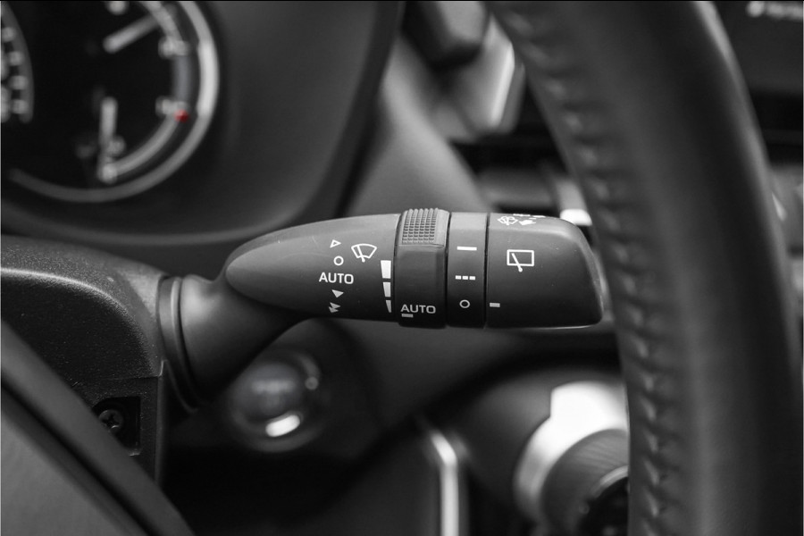 Toyota RAV4 2.5 Hybrid AWD Bi-Tone Navi ACC Camera Trekhaak