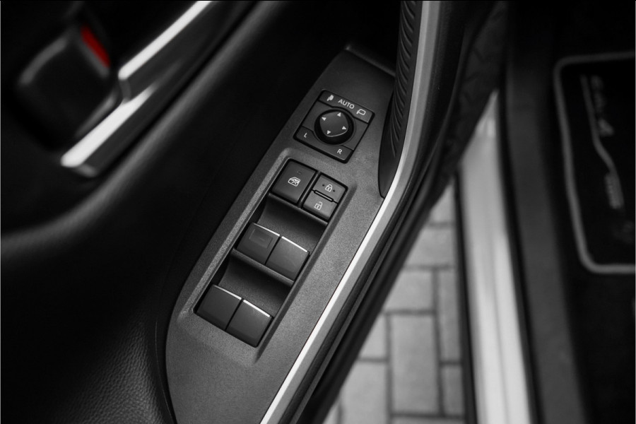Toyota RAV4 2.5 Hybrid AWD Bi-Tone Navi ACC Camera Trekhaak