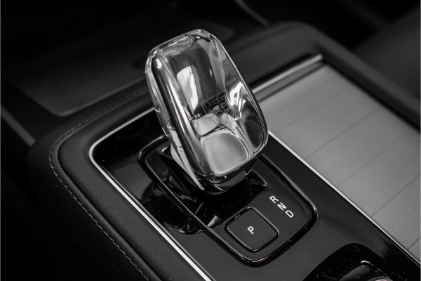 Volvo XC90 HEICO 2.0 T8 Plug-in AWD Ultra Black 7p Model 2027 B&W Pano Massage Stoelventilatie Trekhaak