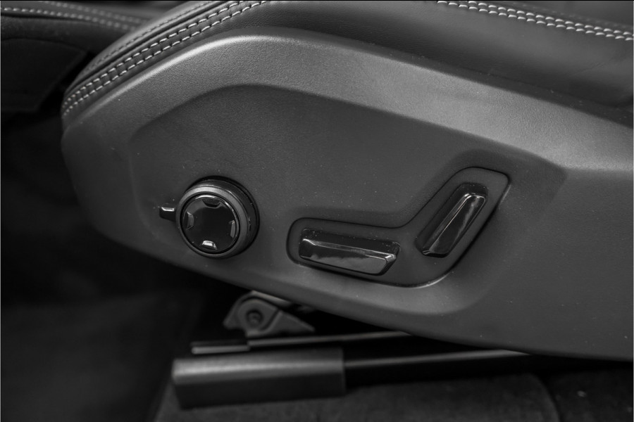 Volvo XC90 HEICO 2.0 T8 Plug-in AWD Ultra Black 7p Model 2027 B&W Pano Massage Stoelventilatie Trekhaak