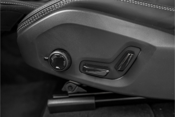 Volvo XC90 HEICO 2.0 T8 Plug-in AWD Ultra Black 7p Model 2027 B&W Pano Massage Stoelventilatie Trekhaak