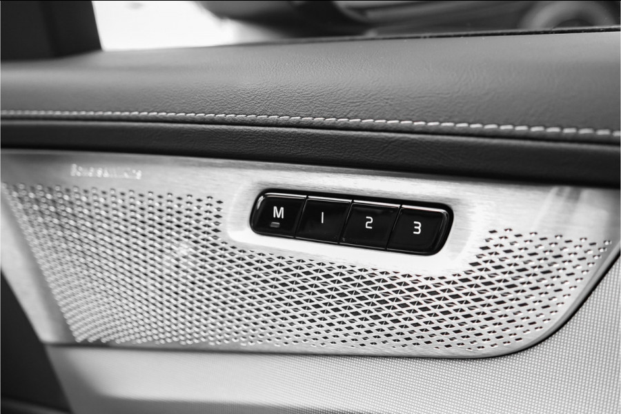 Volvo XC90 HEICO 2.0 T8 Plug-in AWD Ultra Black 7p Model 2027 B&W Pano Massage Stoelventilatie Trekhaak