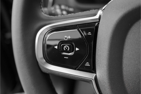 Volvo XC90 HEICO 2.0 T8 Plug-in AWD Ultra Black 7p Model 2027 B&W Pano Massage Stoelventilatie Trekhaak
