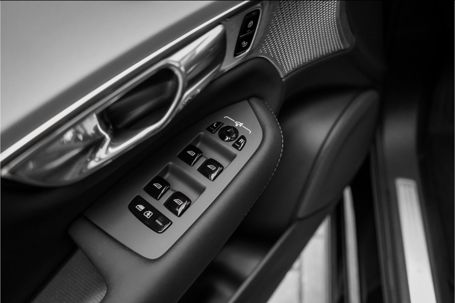 Volvo XC90 HEICO 2.0 T8 Plug-in AWD Ultra Black 7p Model 2027 B&W Pano Massage Stoelventilatie Trekhaak