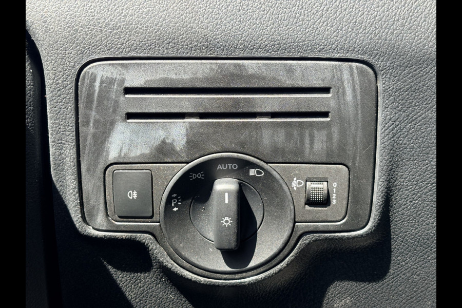 Mercedes-Benz eVito 112 66kWh L2 Elektrisch 95.8% (SOH) 280-WLTP 80kw Snelladen Climate Control Cruise Control Camera Stoelverwarming Parkeersensoren