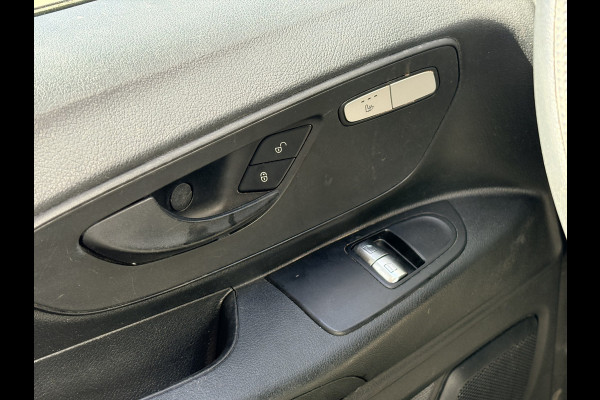 Mercedes-Benz eVito 112 66kWh L2 Elektrisch 95.8% (SOH) 280-WLTP 80kw Snelladen Climate Control Cruise Control Camera Stoelverwarming Parkeersensoren