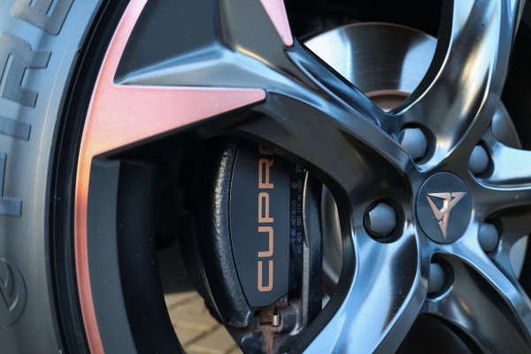 CUPRA Formentor 1.4 e-Hybrid VZ Performance | BTW | MEMORY | STOEL&STUURVERW | ELEK TREKHAAK | SPORTSTOELEN | KEYLESS | ACC |